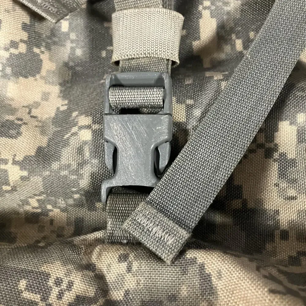 US Army MOLLE II Large Rucksack ACU‎ Digital Camo Military 26x25 USGI Backpack